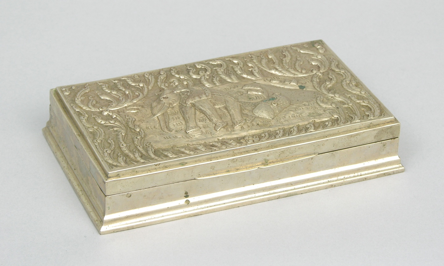 A Silver Metal Decorative Box with Hinged Lid, 05.18.07