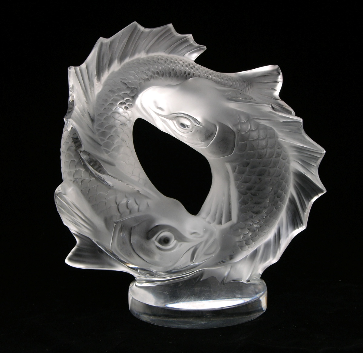 lalique crystal fish figurine