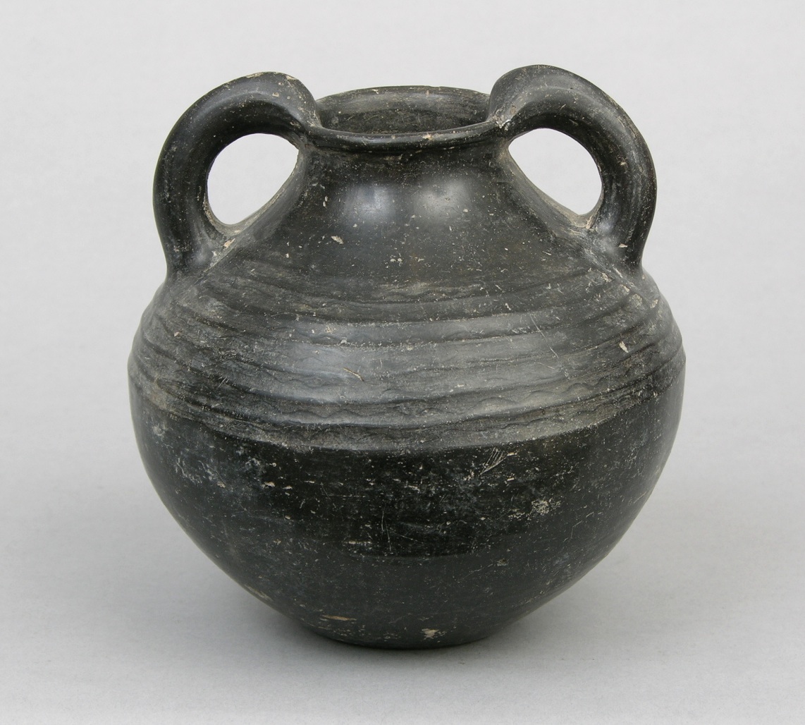 longshan pottery