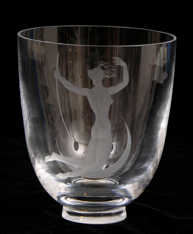 An Orrefors Crystal Vase designed by Vicke Lindstrand, ca. 1930's, 03. ...