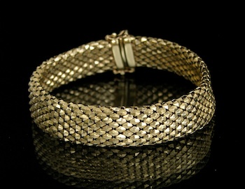 Sold at Auction: 14k Italian Gold Mesh Necklace