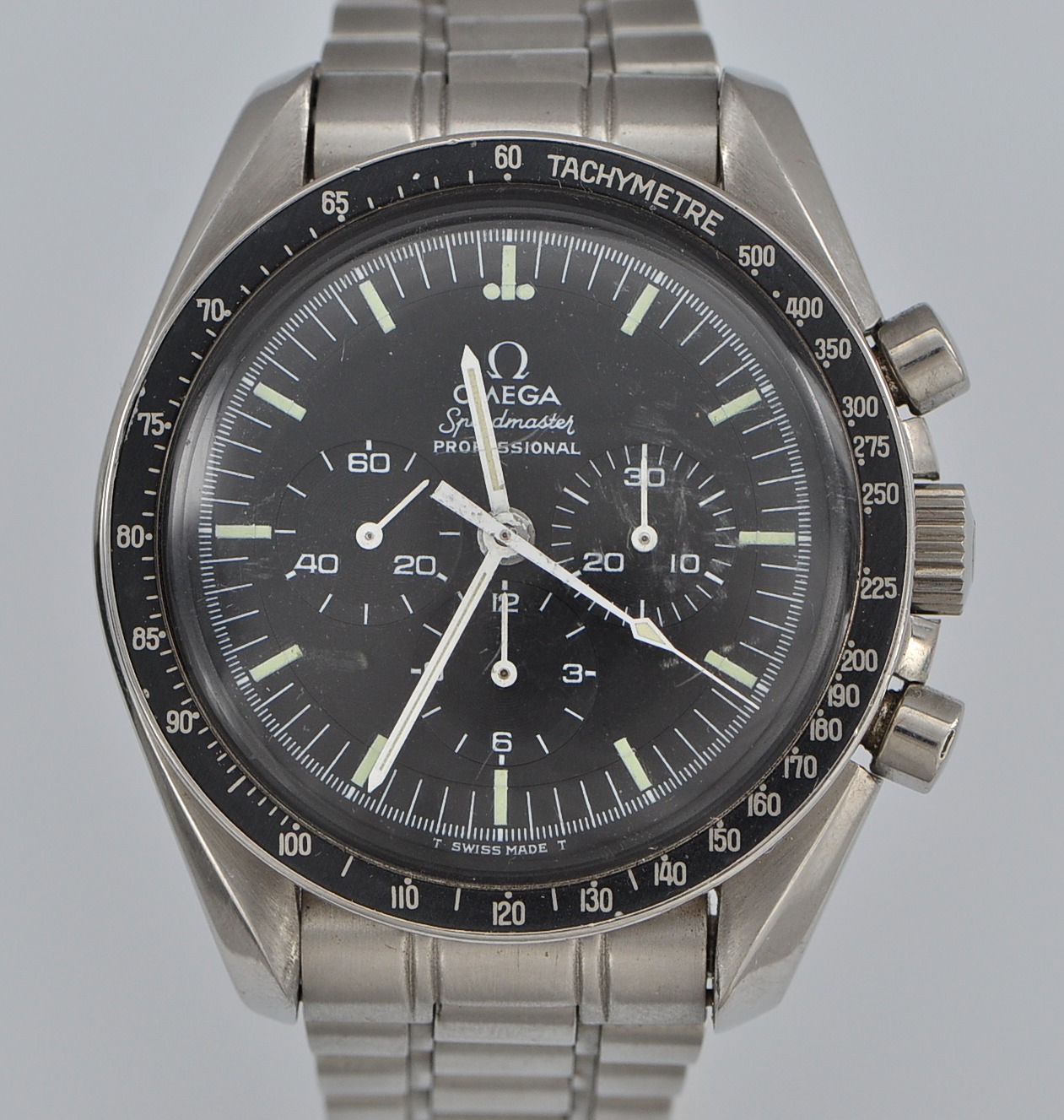 omega speedmaster the moon