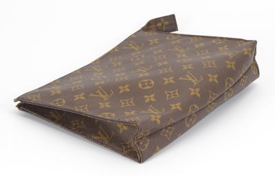A Louis Vuitton For Saks Fifth Avenue Vanity Bag 05 25 13 Sold 7