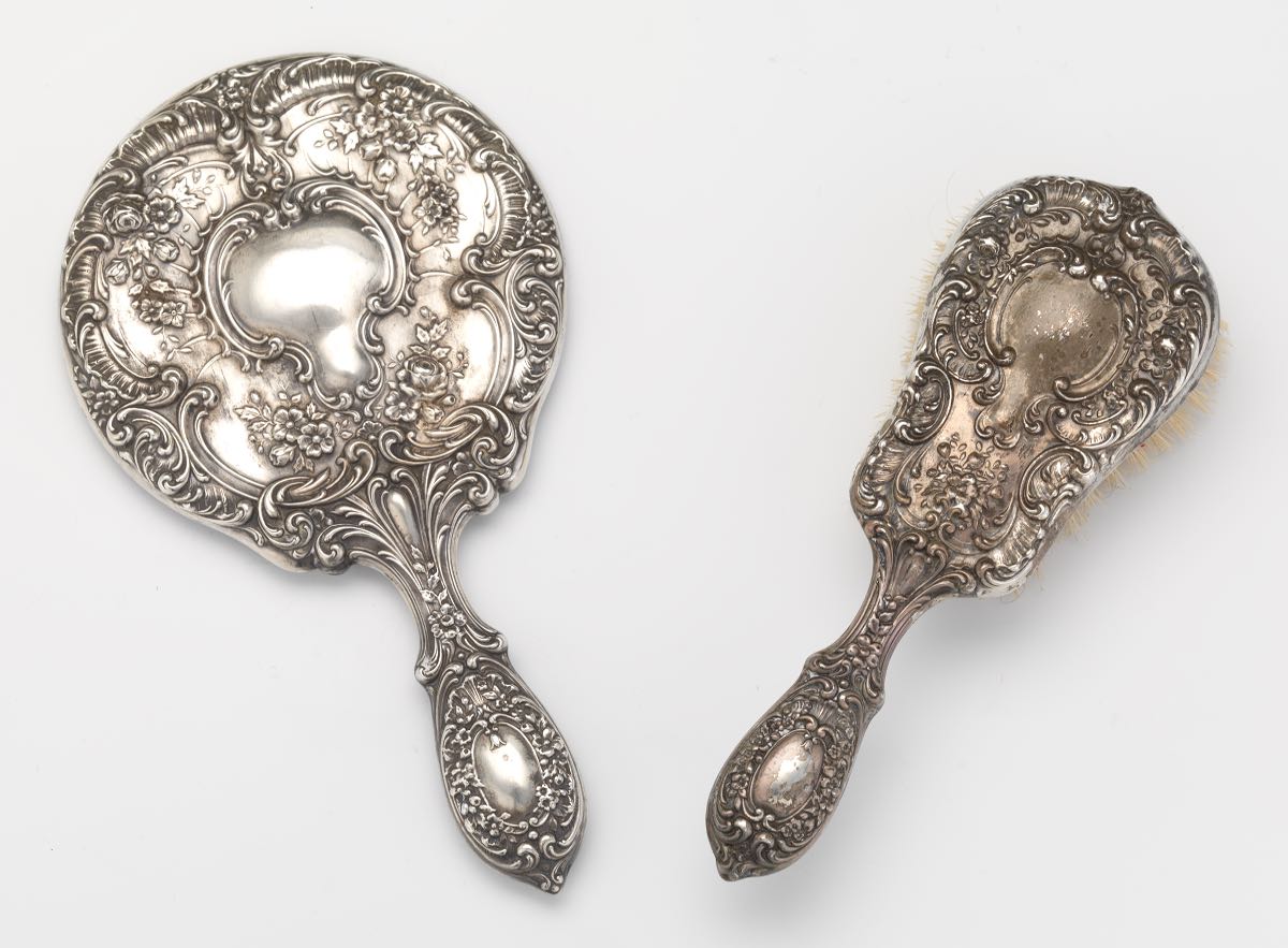 A Gorham Sterling Silver Vanity Set 12 11 14 Sold 103 5 A Gorham Sterling Silver Vanity Set