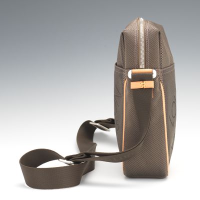 Louis Vuitton, väska Terra Damier Geant Citadin PM Messenger Bag. -  Bukowskis