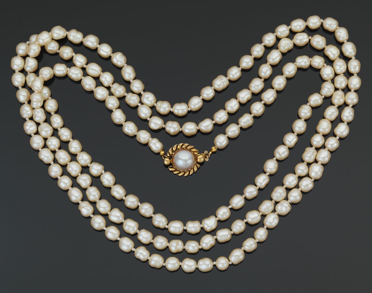 Chanel Faux Baroque Pearl Sautoir, 1981, 11.01.14, Sold 529