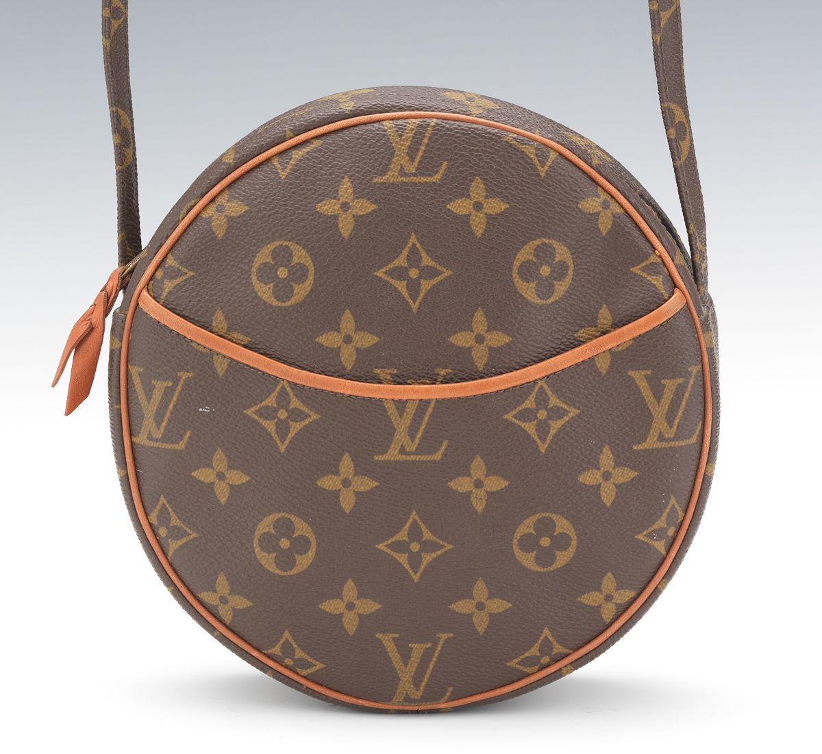 Louis Vuitton Vintage Monogram Canvas Round Crossbody Bag By French Company 09 05 14 Sold 327 75