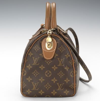 Sold at Auction: A Louis Vuitton Monogram Ladies Speedy Bag.