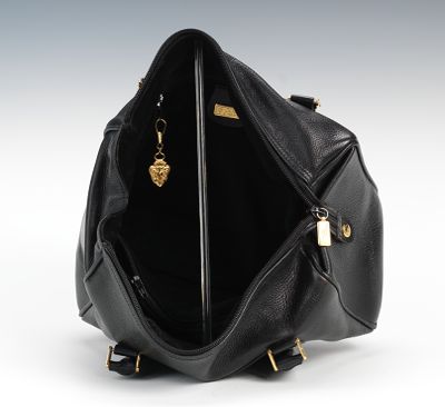 Sold at Auction: Gucci Vintage Black Leather Purse