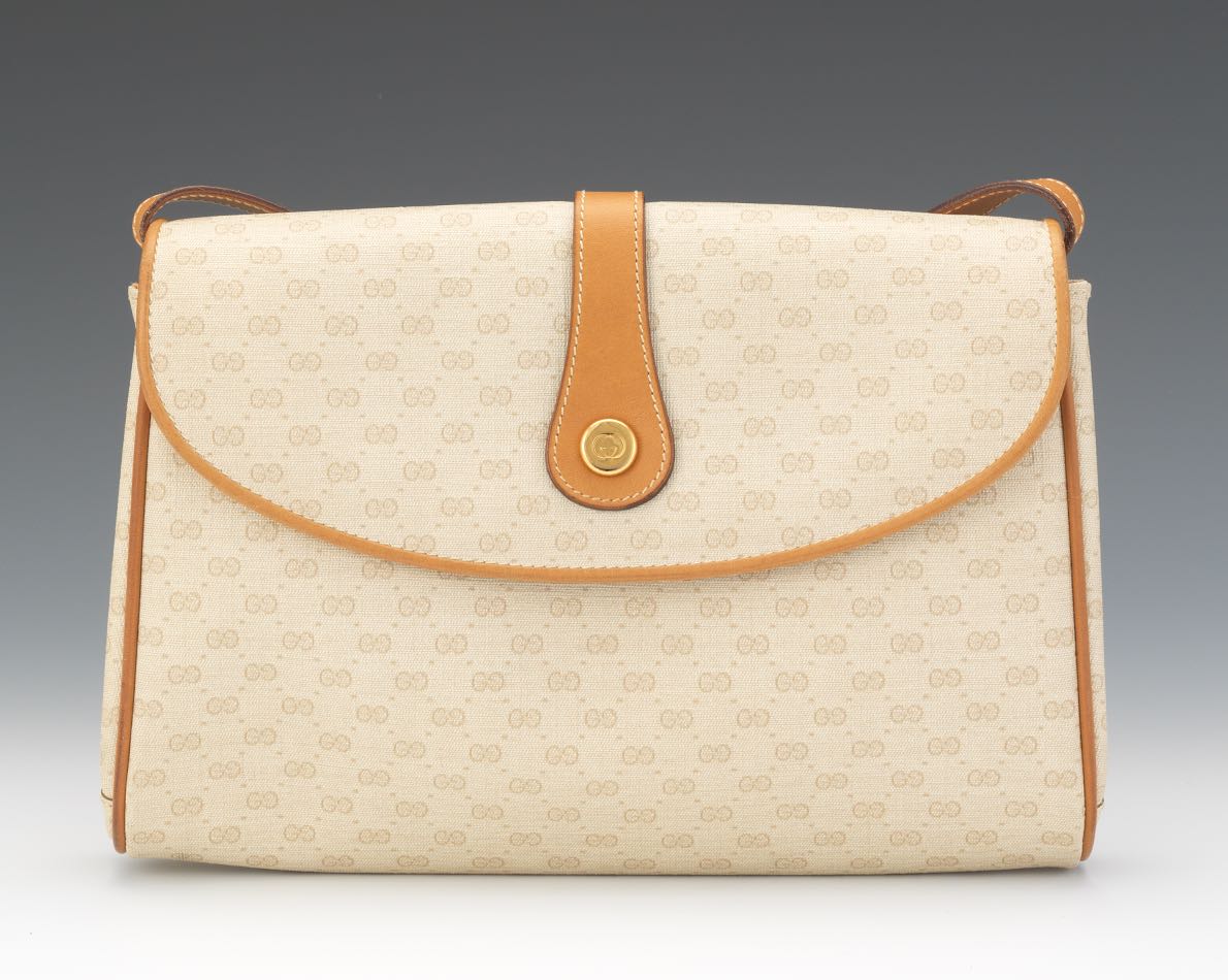 Gucci Vintage Shoulder Bag , 05.28.15, Sold: $97.75