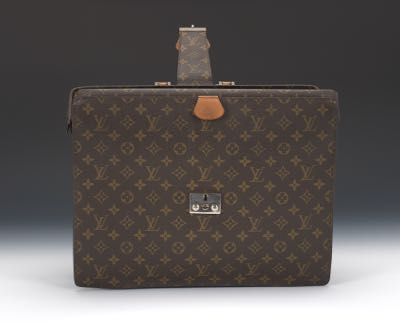 Sold at Auction: Louis Vuitton, LOUIS VUITTON 'SERVIETTE FERMOIR' BRIEFCASE