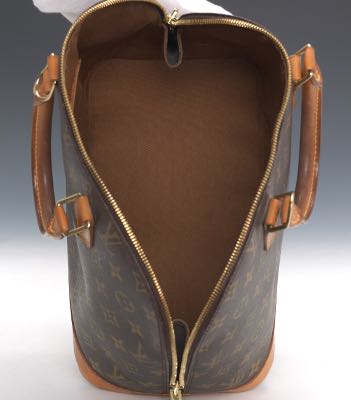 1376. Louis Vuitton Monogram Canvas Sac Triangle - April 2015 - ASPIRE  AUCTIONS