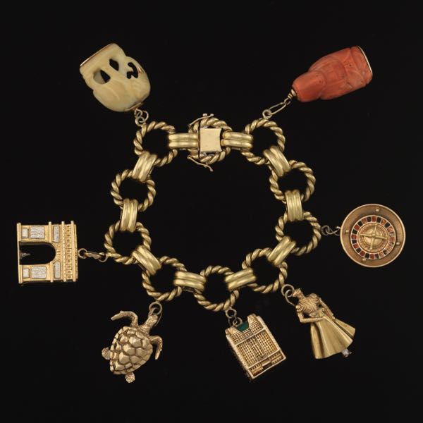 Sterling Silver 7 4.5mm Charm Bracelet With Attached Round Medallion Gold Horsehead Charm