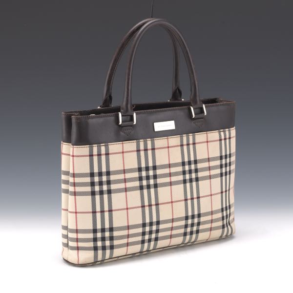 Burberry // Aspire Auctions