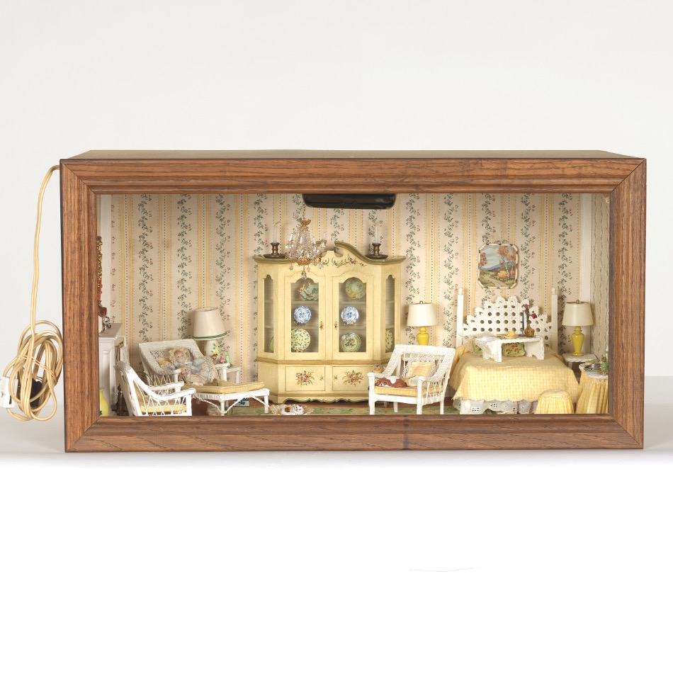 Vintage Doll House Girls Room Shadow Box , 12.10.20, Sold 424.8