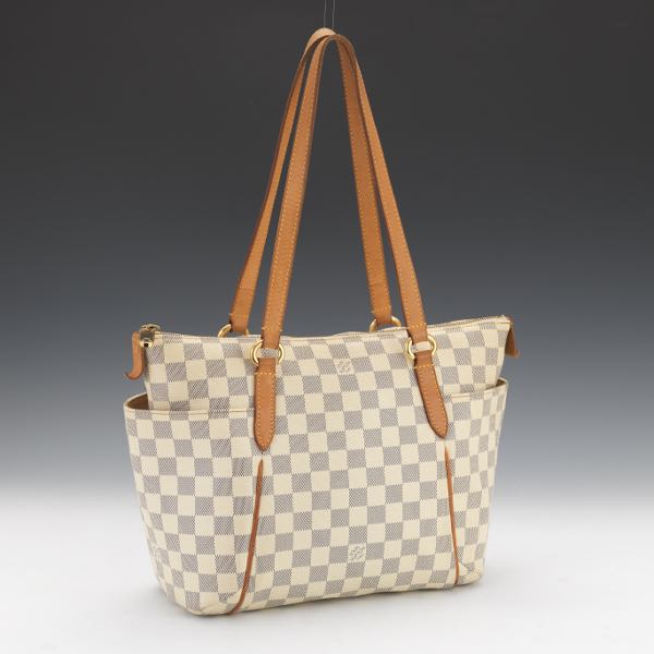 louis vuitton damier azur vanity case price