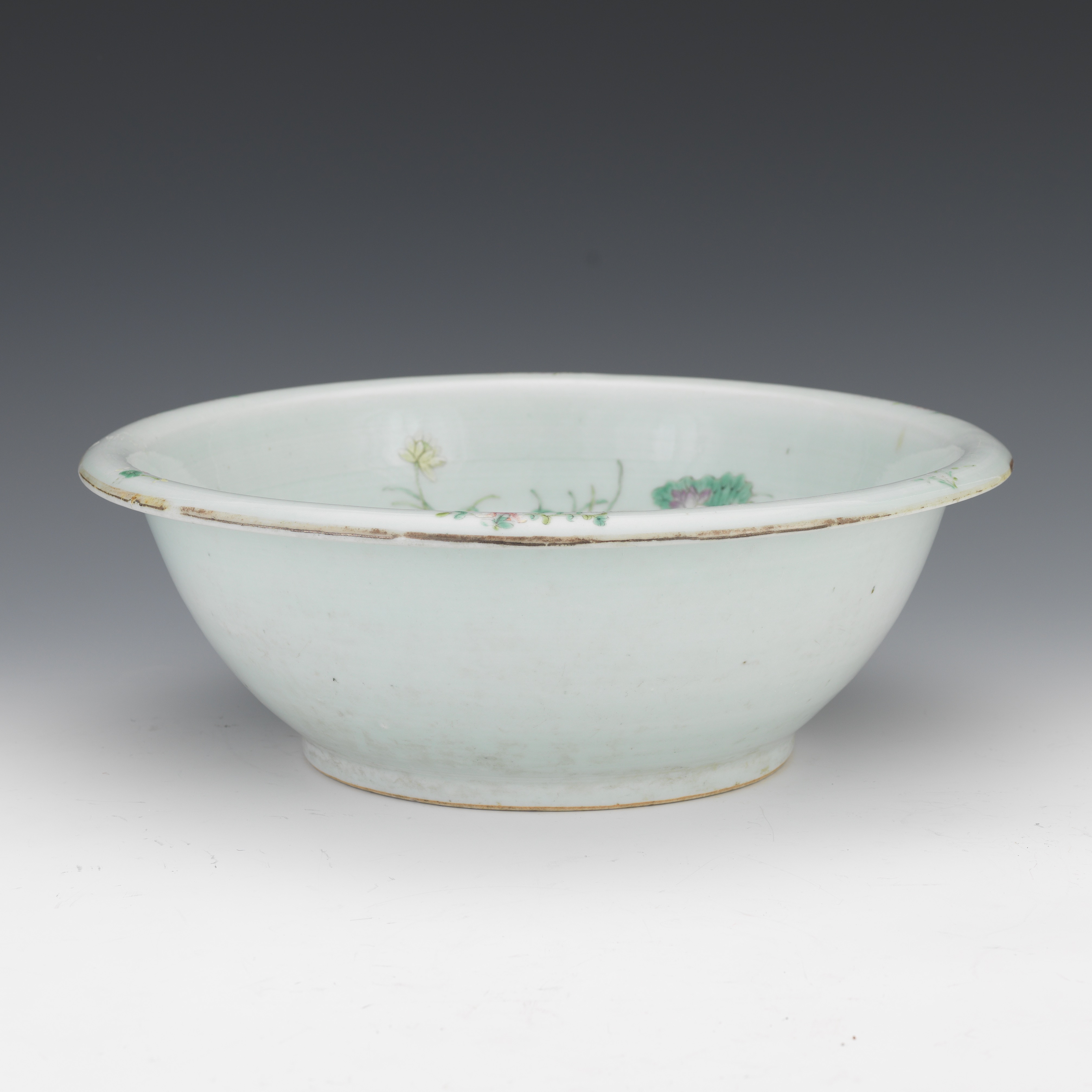 High Resolution Image For Chinese Famille Rose Basin
