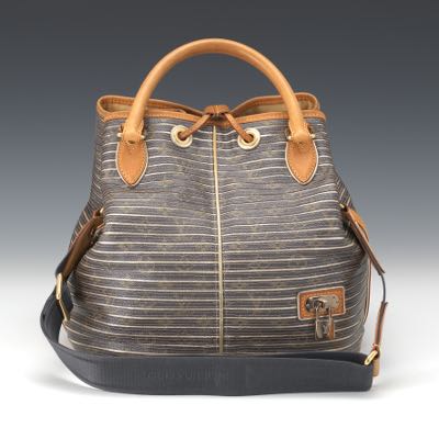 580. Louis Vuitton Noé Eden Neo GM Shoulder Bag in Peche, Limited